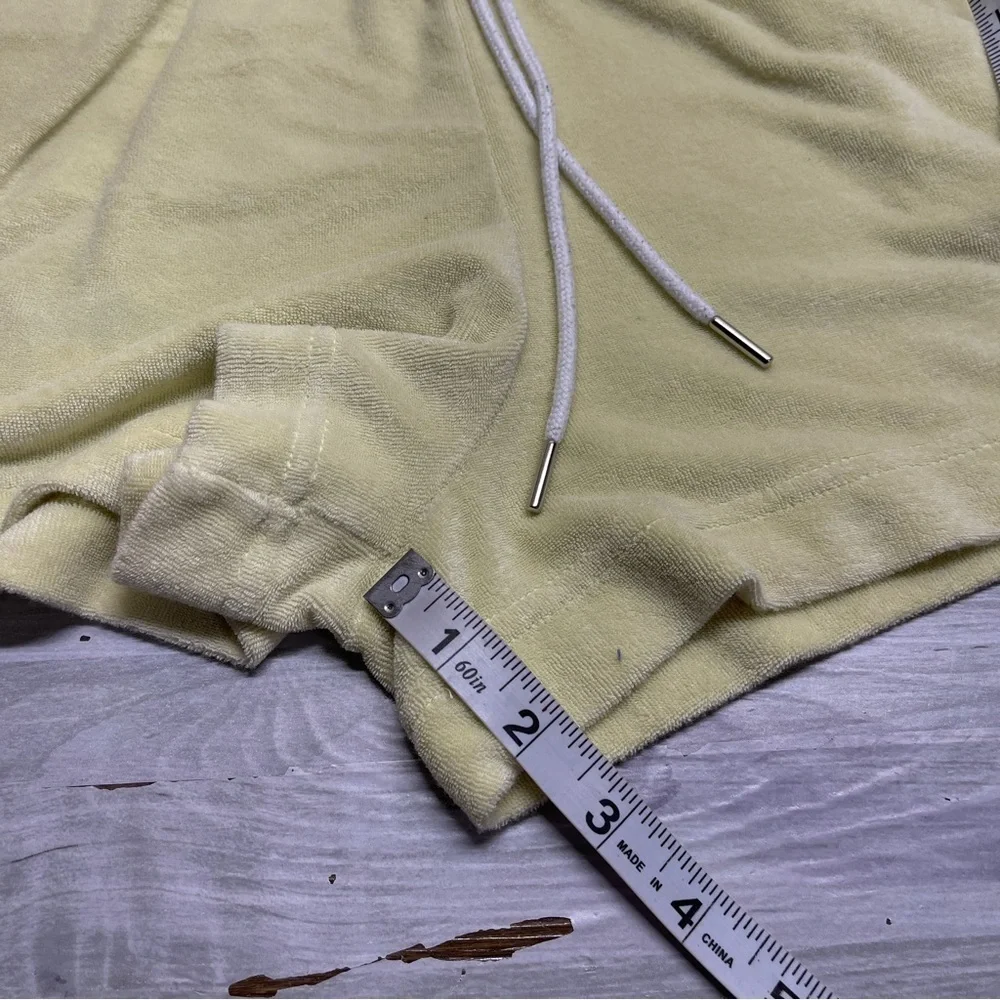 Nike Yellow Terry Cloth Retro 2” Inseam High Waist Shorts Women’s Size Small